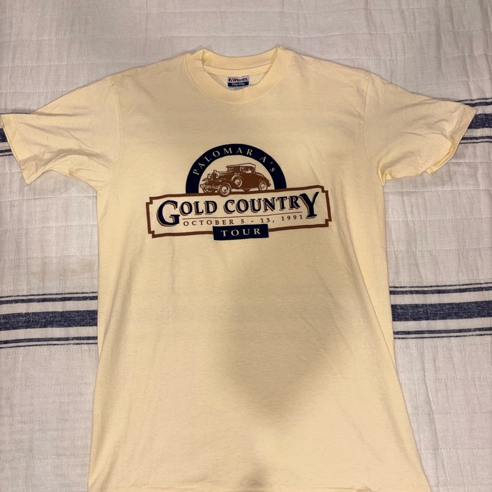 Vintage Fruit of the Loom Cream Gold Country T-Shirt